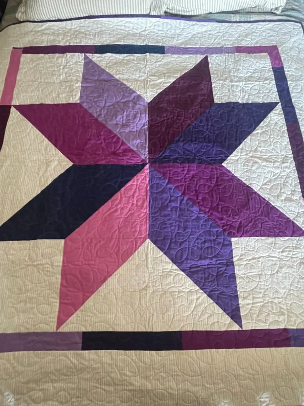Vintage Arizona Chandler Handmade Purple Beige 8 Pointed Star Quilt